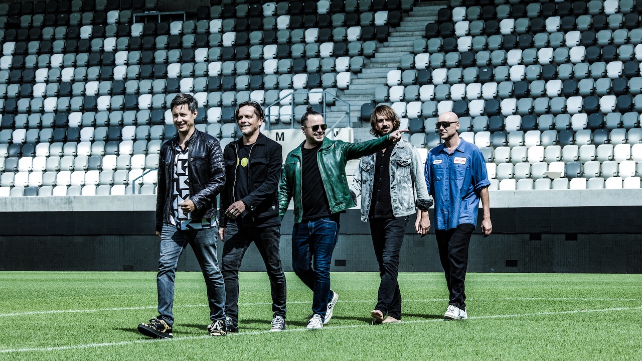 Chinaski oslaví 30 let open-air koncertem „pod lízátky“. Půjde o první koncert v Malšovické aréně